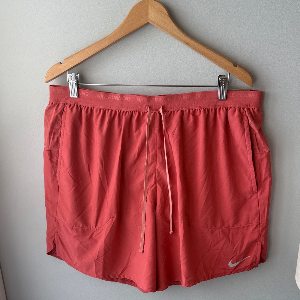 NWT Nike Running Stride Mens‎ 7" Shorts